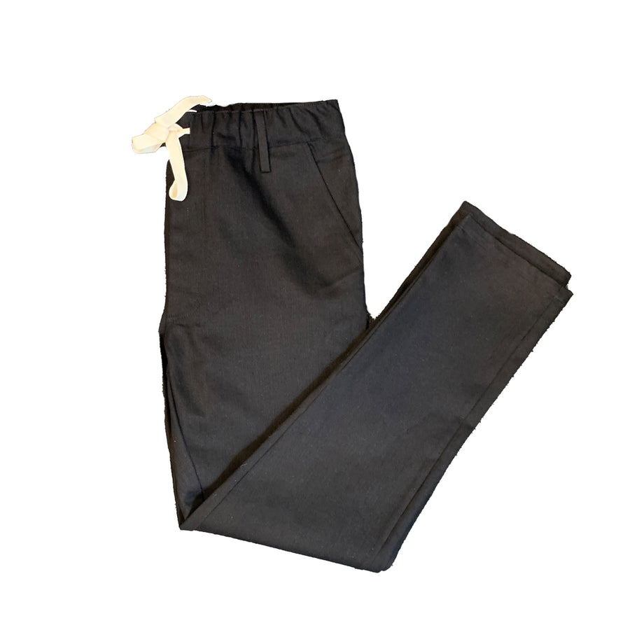 Mens Fred Drawcord Chino in Black.